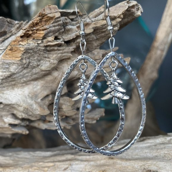 Christmas Antique/Hammered Silver  Tree Drop Earrings -Hoops - Picture 4 of 5